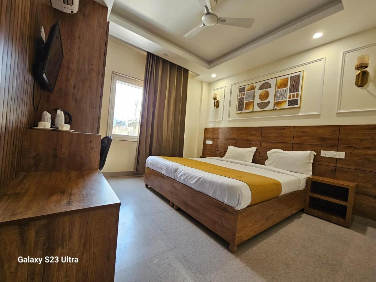 Hotel Nirvana Bliss, Behind Parmarth Niketan Ришикеш Экстерьер фото