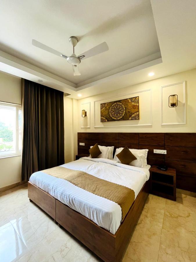 Hotel Nirvana Bliss, Behind Parmarth Niketan Ришикеш Экстерьер фото