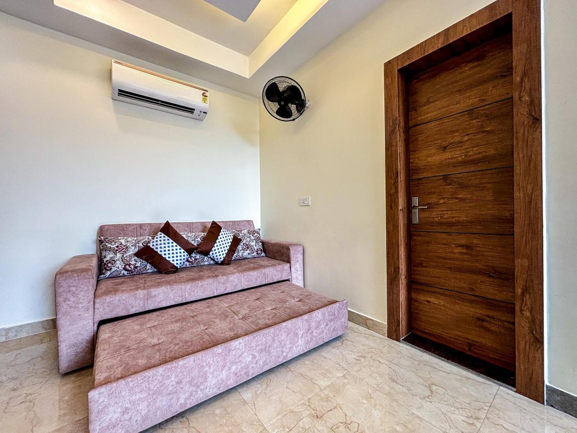 Hotel Nirvana Bliss, Behind Parmarth Niketan Ришикеш Экстерьер фото