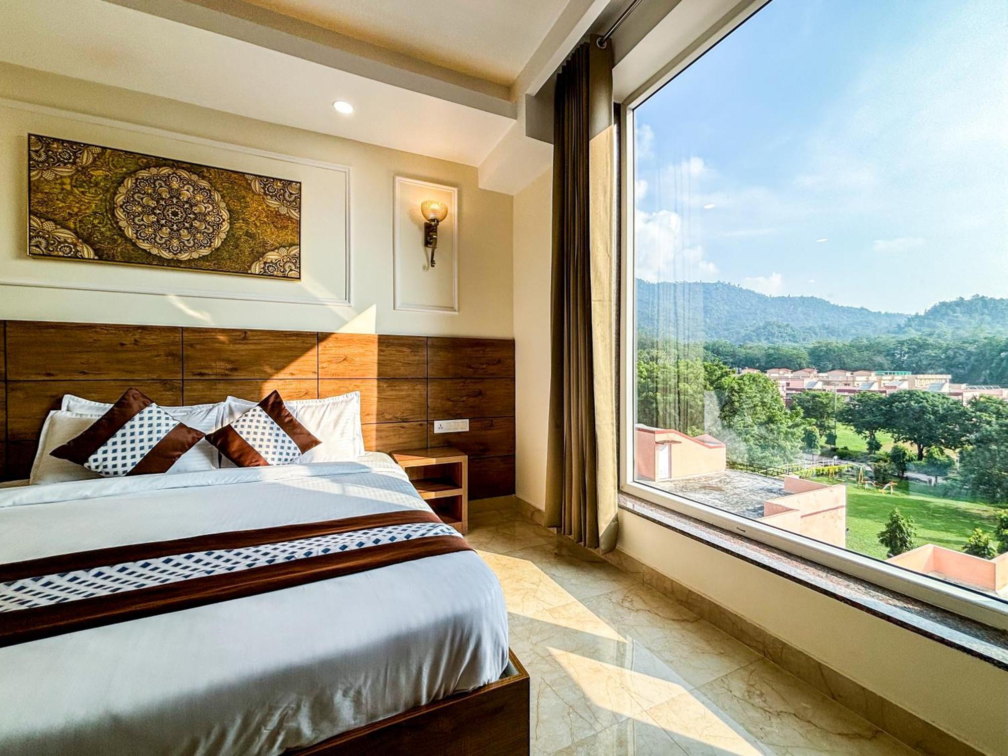 Hotel Nirvana Bliss, Behind Parmarth Niketan Ришикеш Экстерьер фото