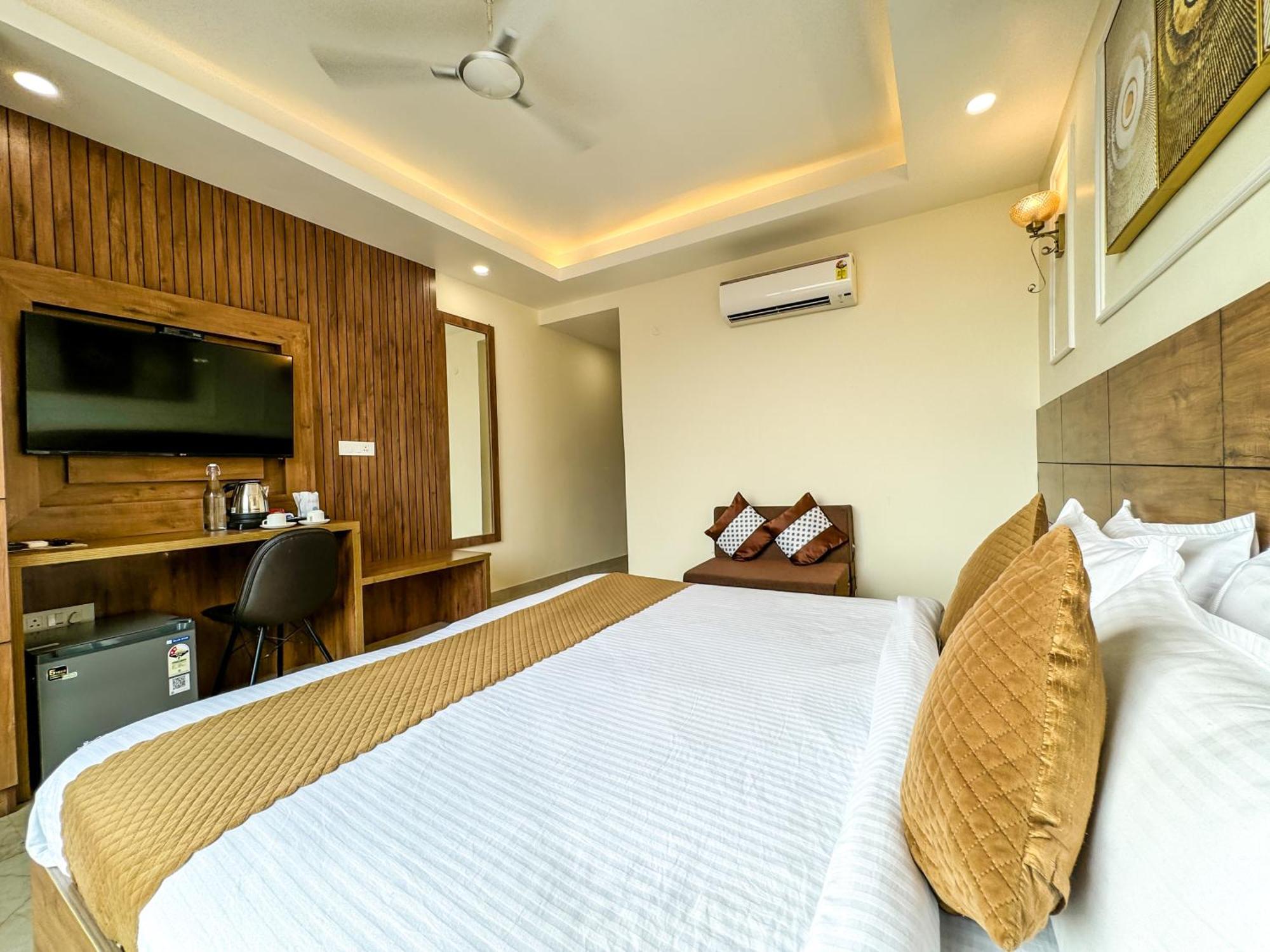 Hotel Nirvana Bliss, Behind Parmarth Niketan Ришикеш Экстерьер фото