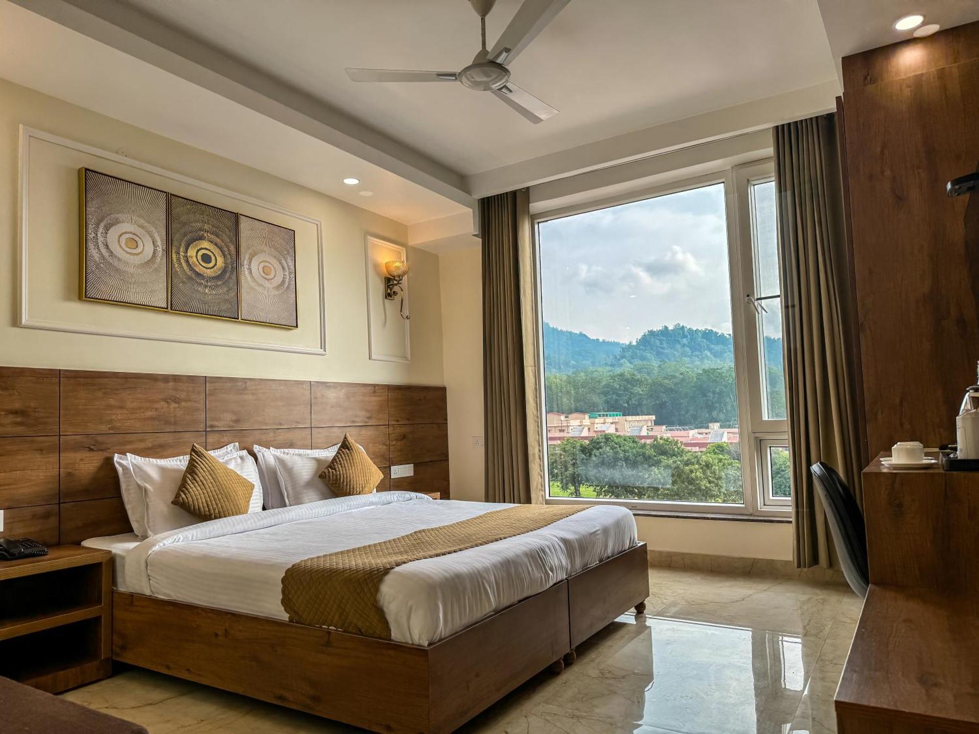 Hotel Nirvana Bliss, Behind Parmarth Niketan Ришикеш Экстерьер фото