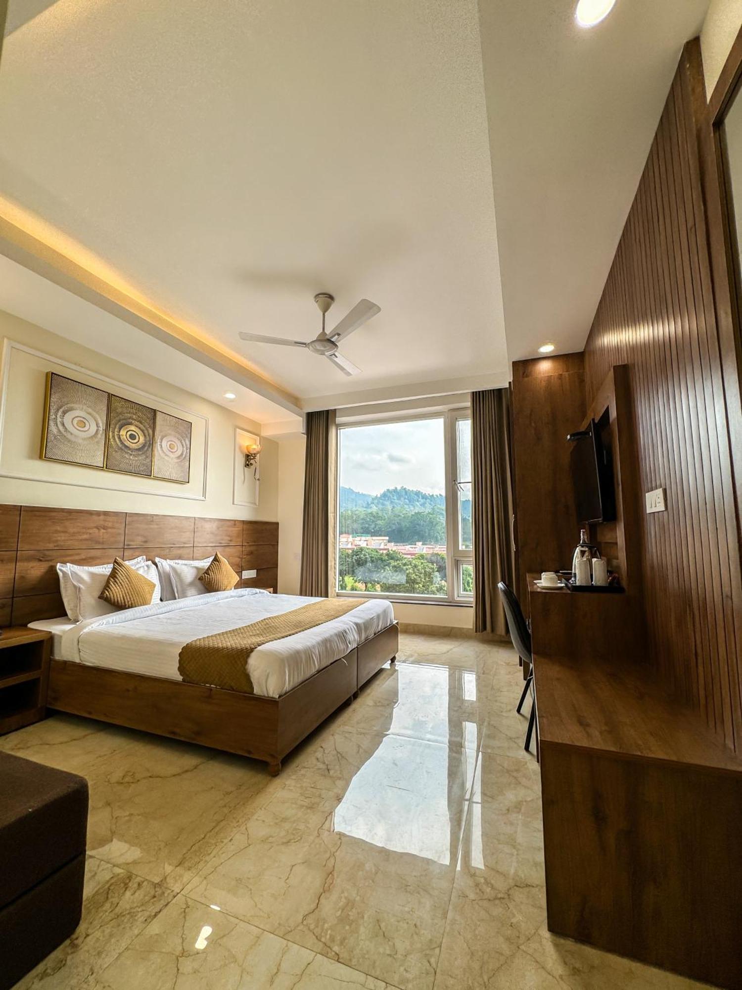 Hotel Nirvana Bliss, Behind Parmarth Niketan Ришикеш Экстерьер фото