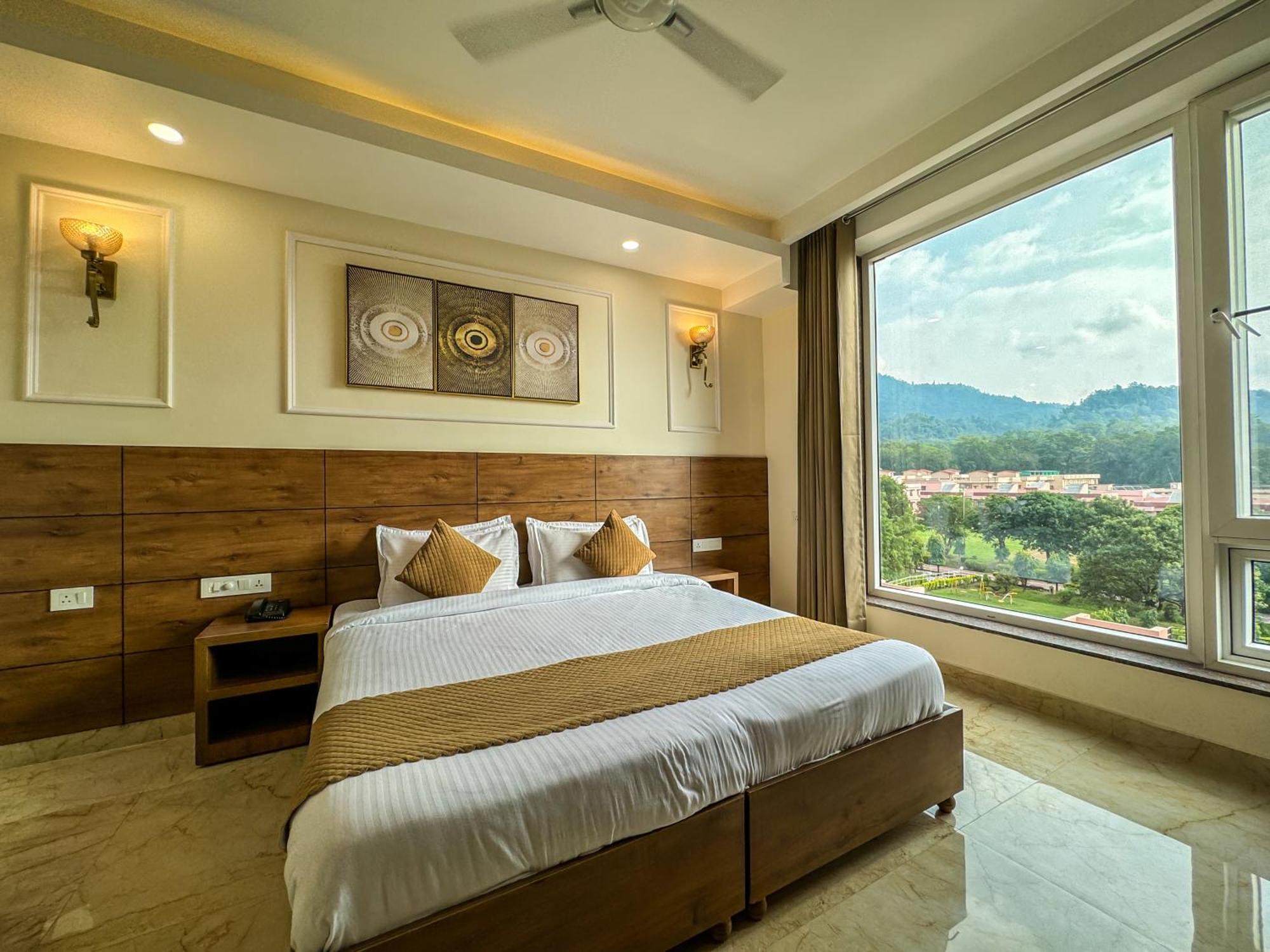 Hotel Nirvana Bliss, Behind Parmarth Niketan Ришикеш Экстерьер фото